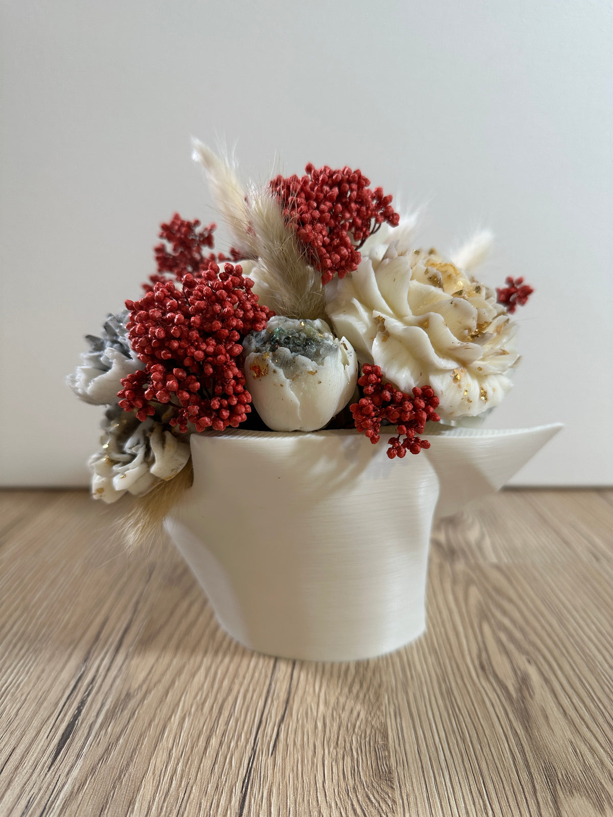 Nefertiti Bouquet Red and White